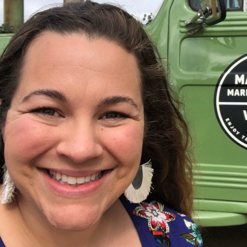Meet your Posher, Courtnie